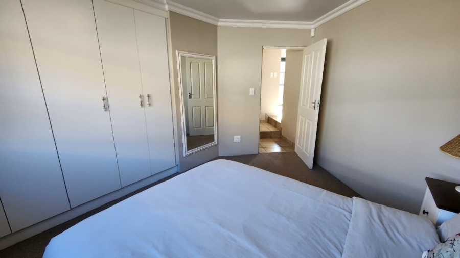 5 Bedroom Property for Sale in Vredenburg Western Cape